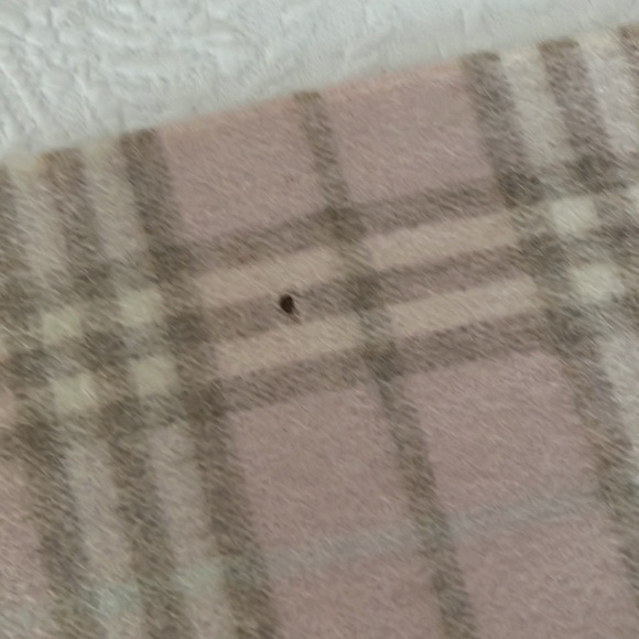 Authentic Burberry Made in Scotland Cashmere Muffler Pink Beige Ivory 56x12 VGUC - Picture 7 of 8